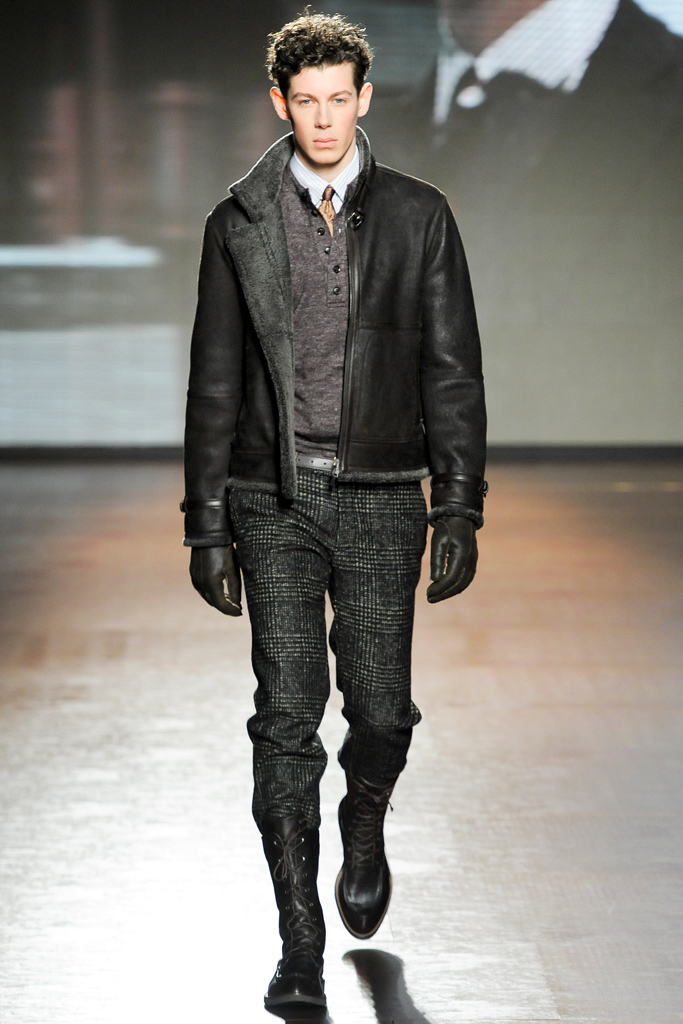 Ermenegildo Zegna 2011ﶬbDƬ