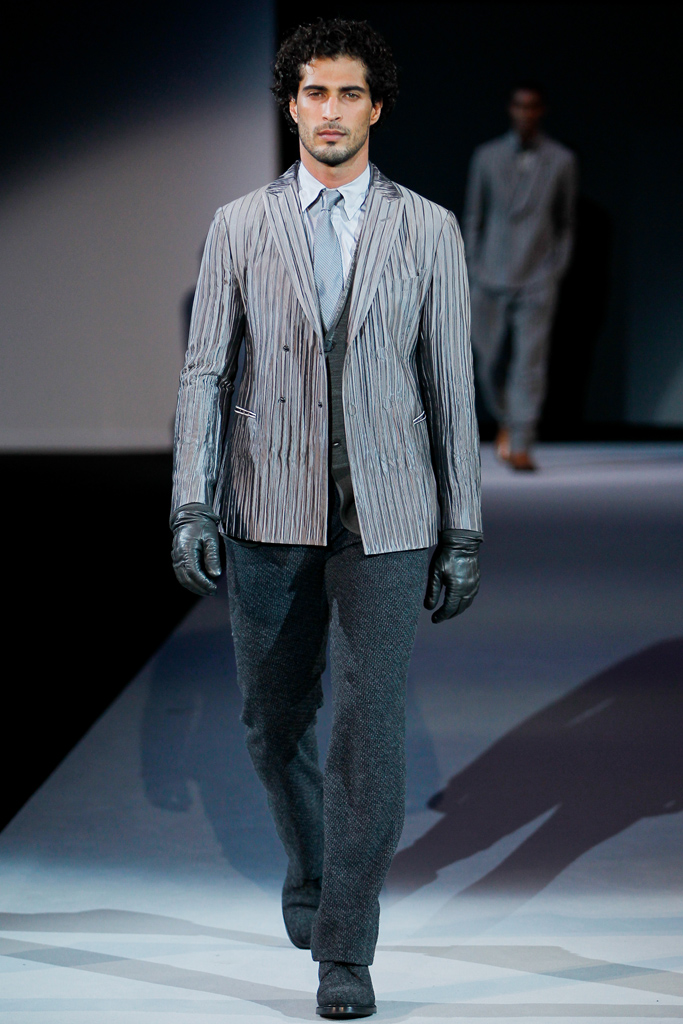 Giorgio Armani 2011 ﶬbDƬ