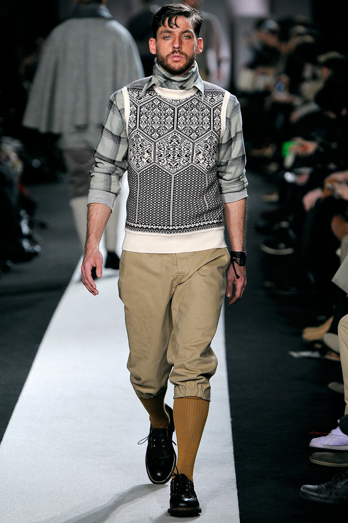 N.Hoolywood 2011 ﶬbDƬ