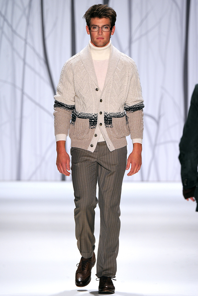 Perry Ellis 2011 ﶬbDƬ