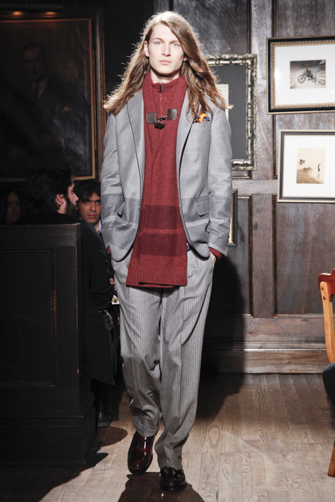 Tommy Hilfiger 2011 ﶬbDƬ