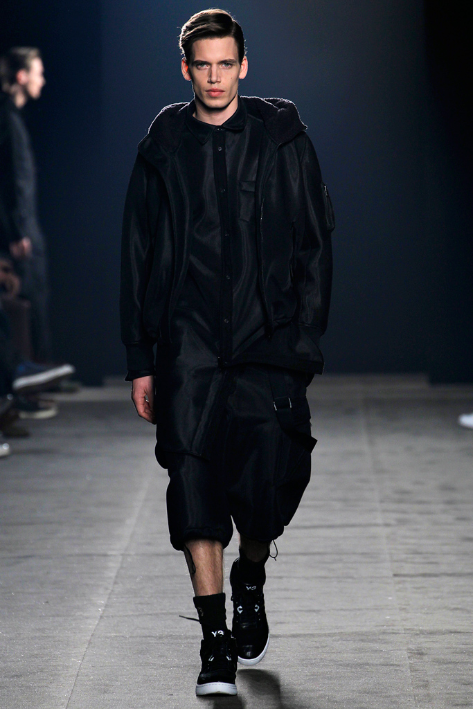 Y-3 2011 ﶬbDƬ