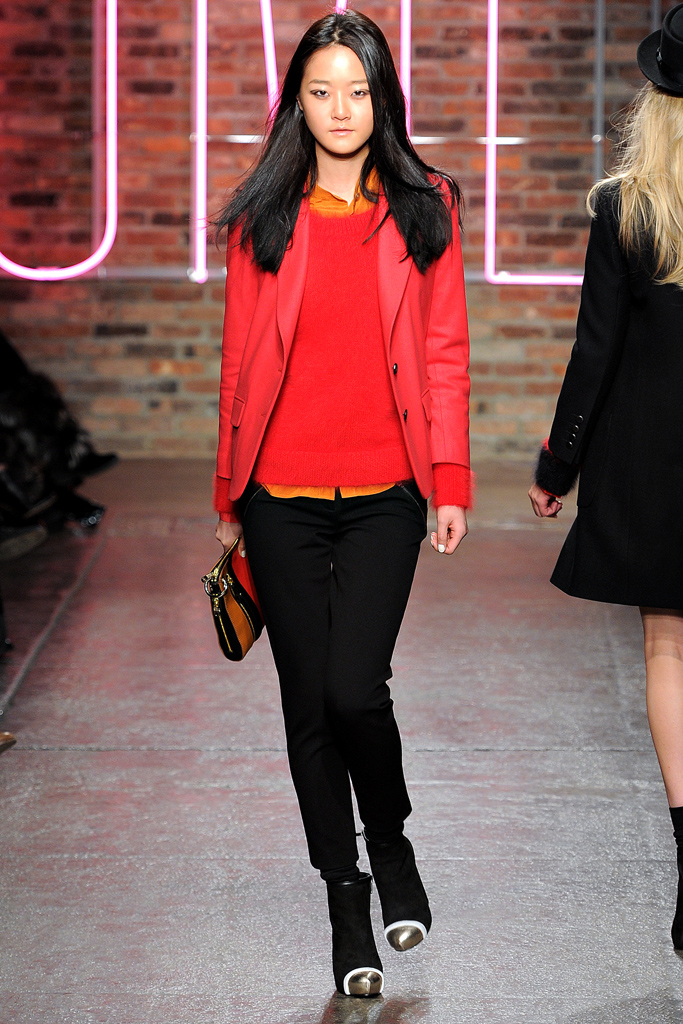 DKNY 2011 ﶬDƬ