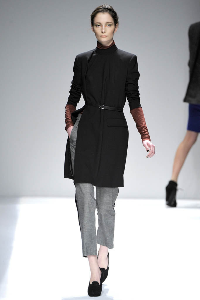 Yigal Azrouel  2011 ﶬ¸DƬ