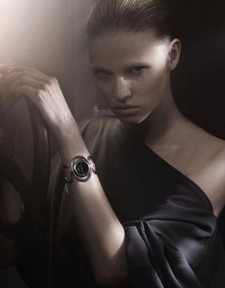 Calvin Klein 2011ďVƬ DƬ