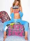 Pink of Victorias Secret 2011ălookbook 