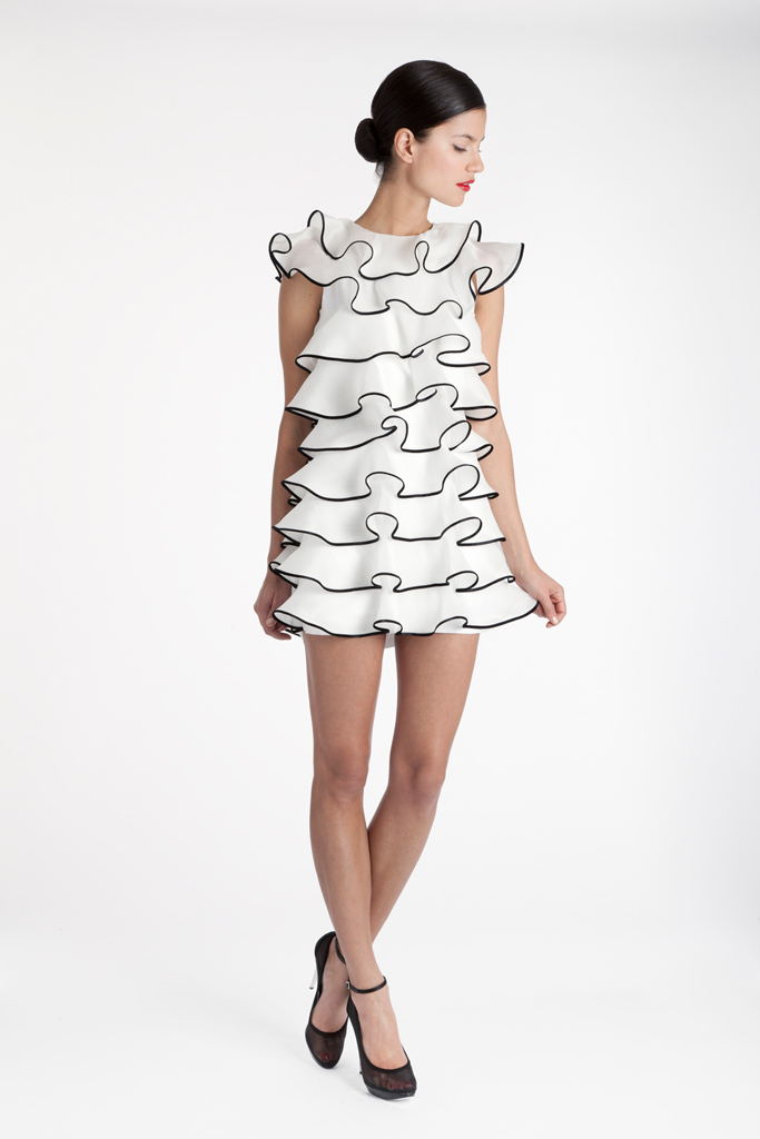 Azzaro 2011ﶬ DƬ