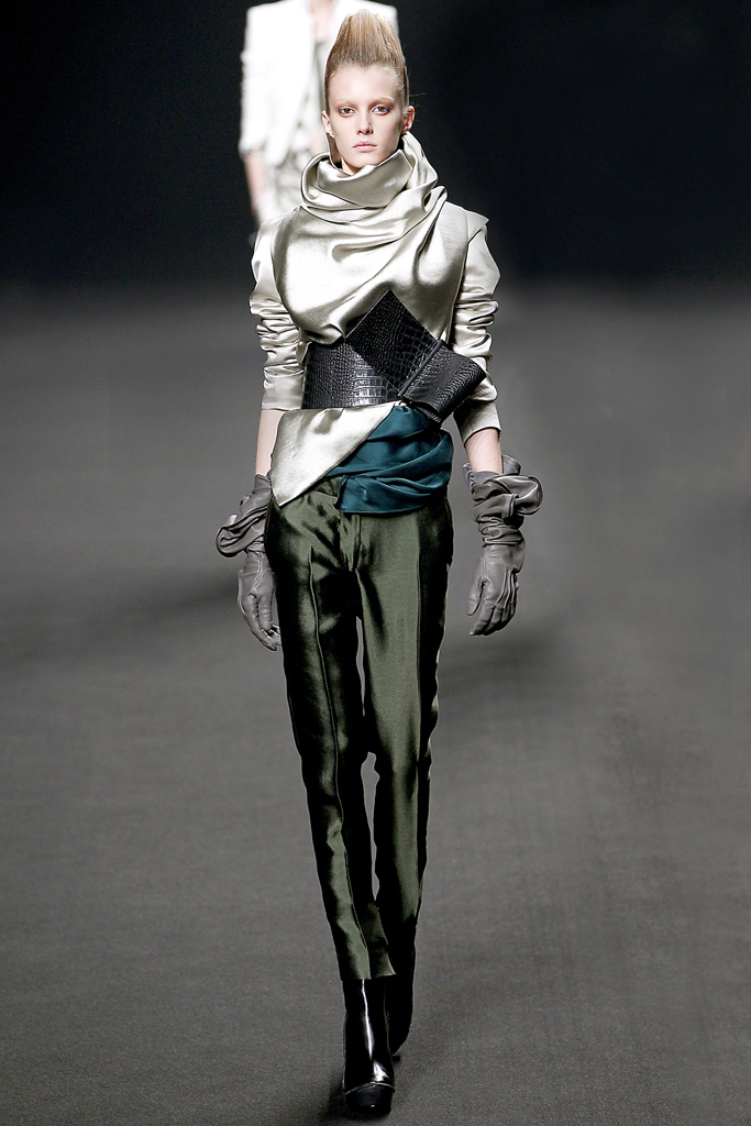 Haider Ackermann 2011ﶬ DƬ