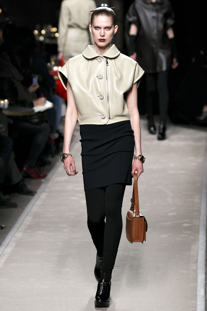 Loewe 2011秋冬成衣