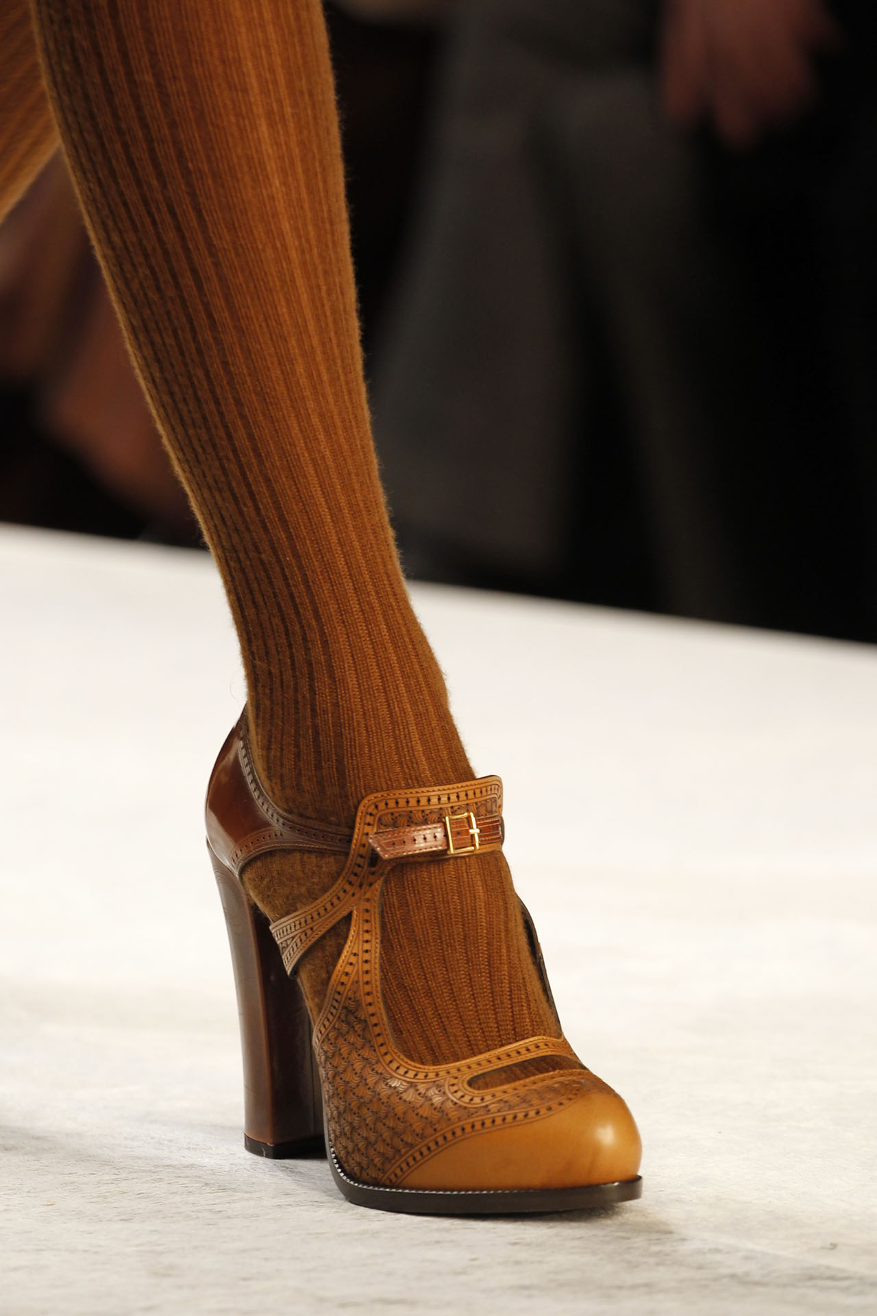 Fendi 2011ﶬ(x)(ji)DƬ