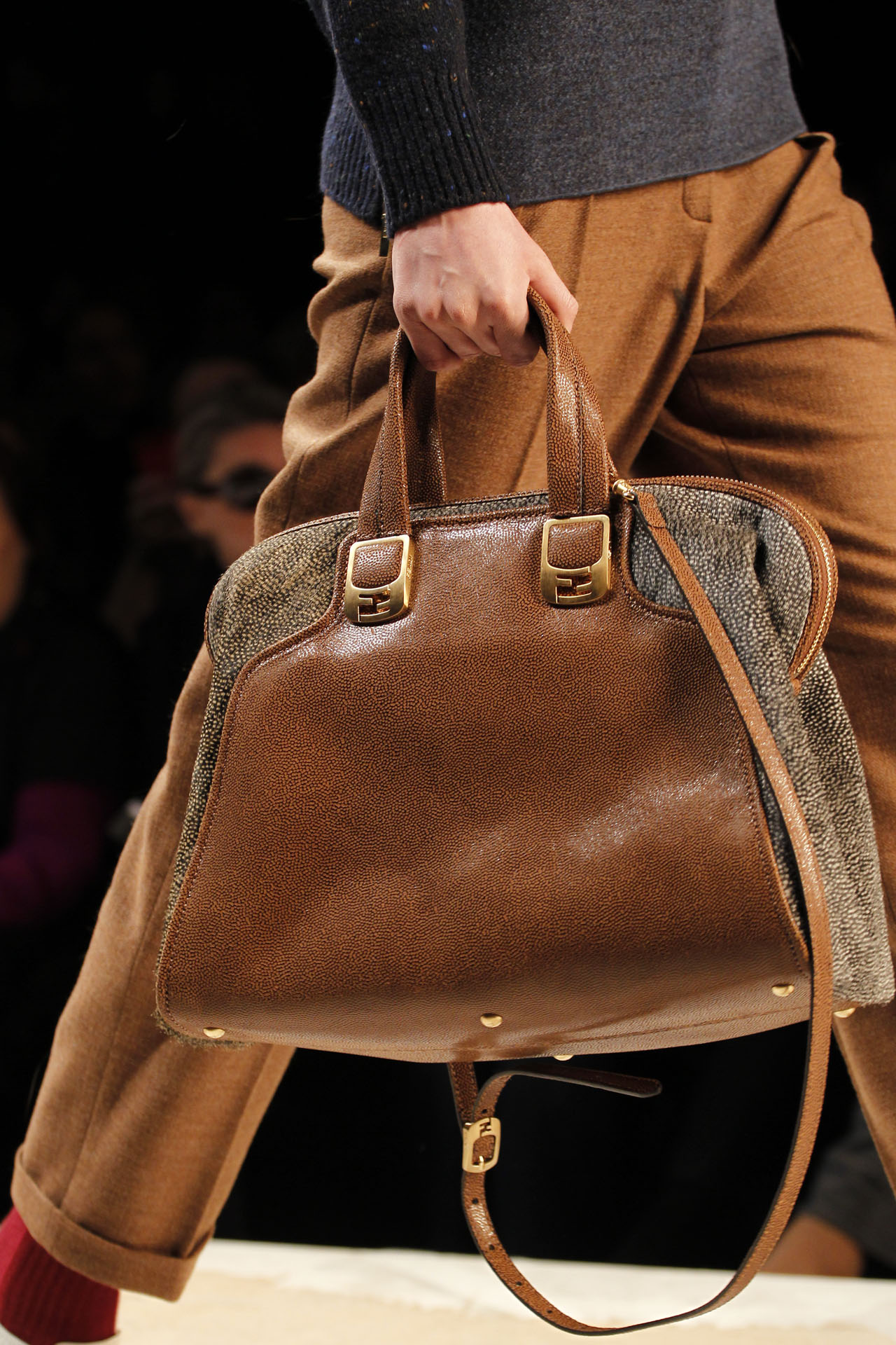 Fendi 2011ﶬDƬ