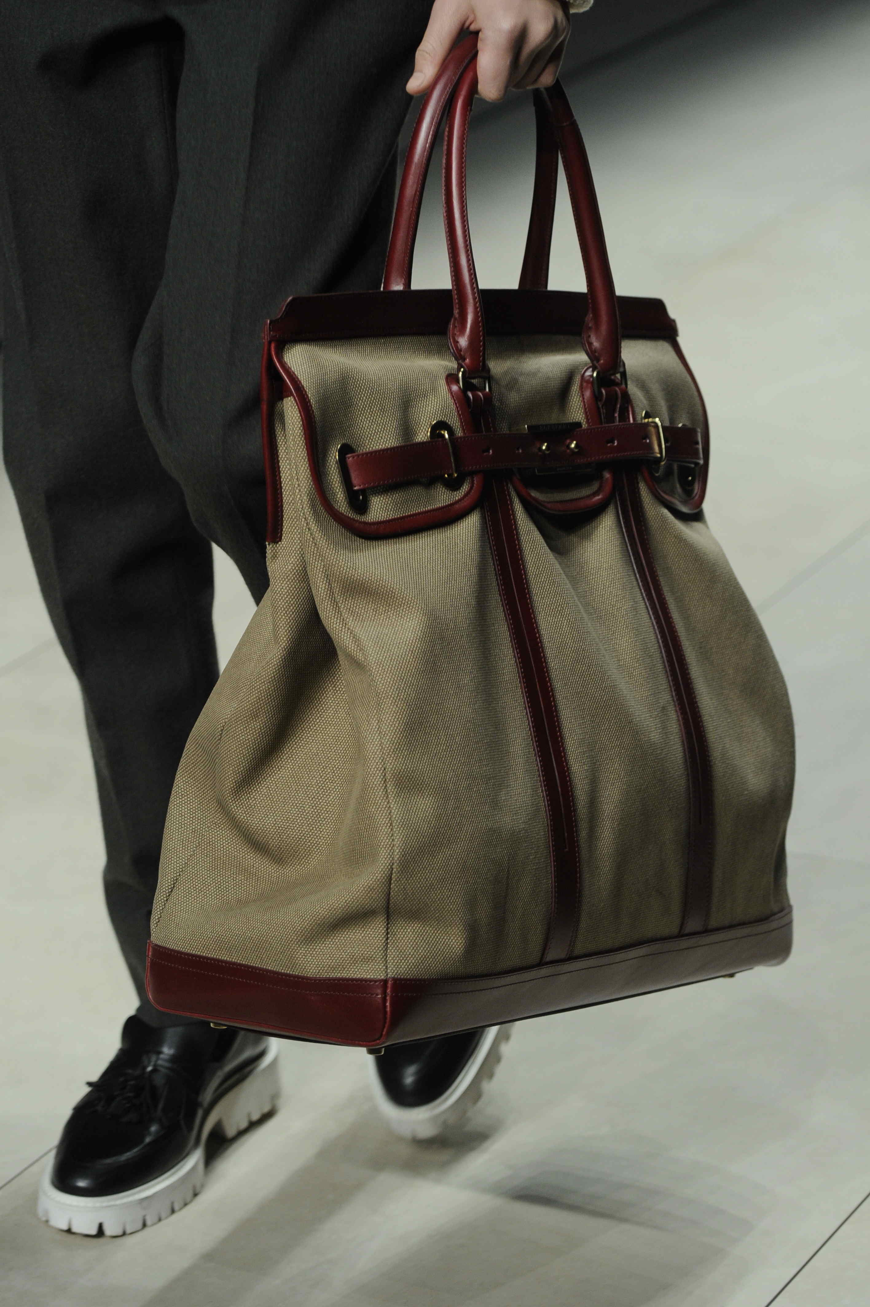 Burberry Prorsum 2011ﶬbDƬ