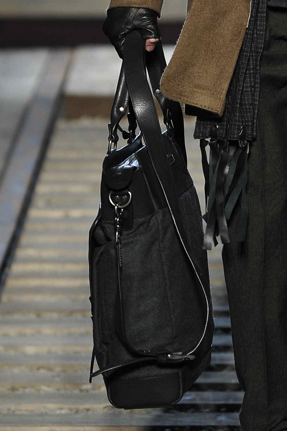 John Varvatos 2011ﶬbDƬ