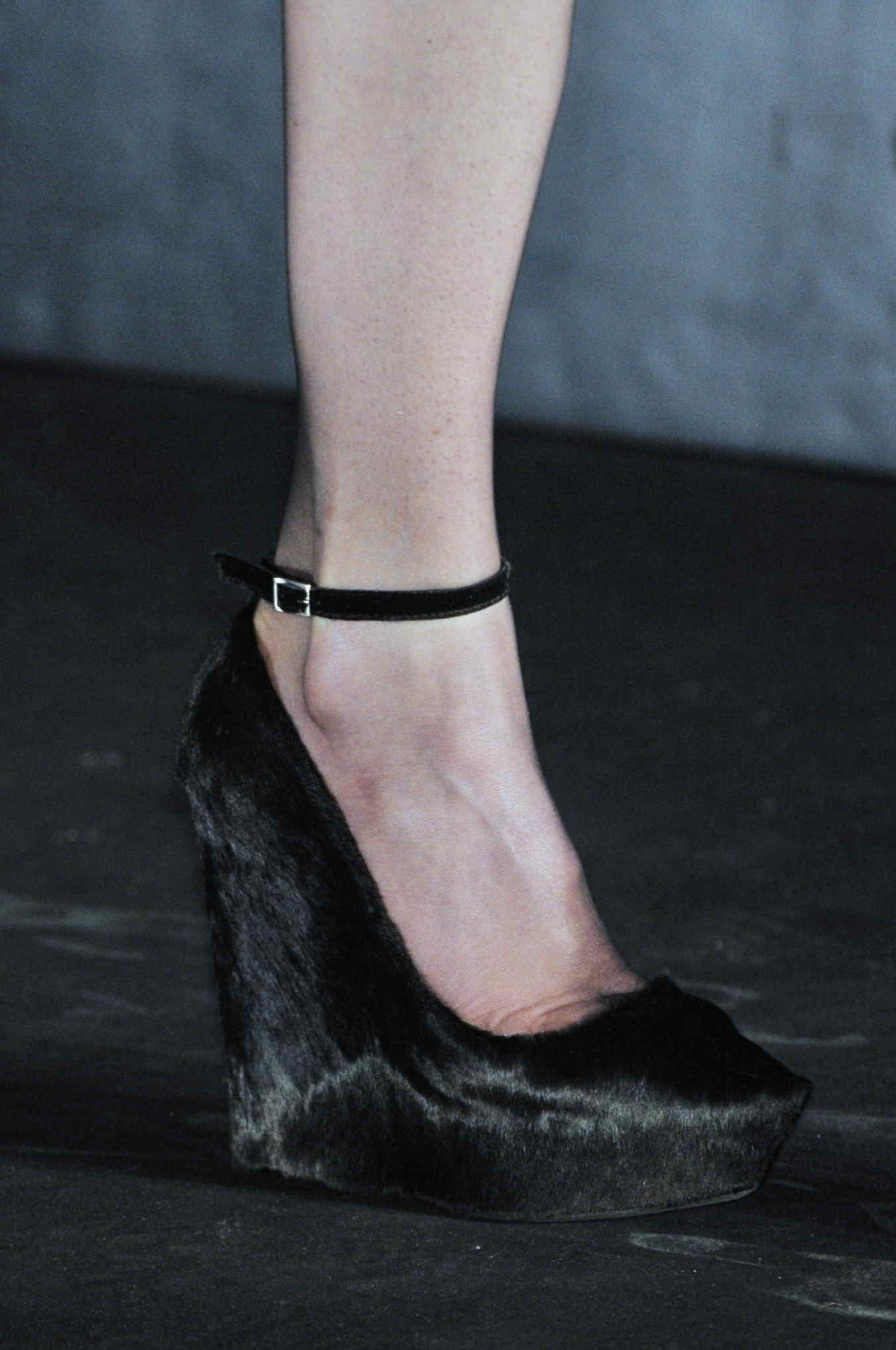 Theyskens Theory 2011ﶬŮʿЬĸDƬ