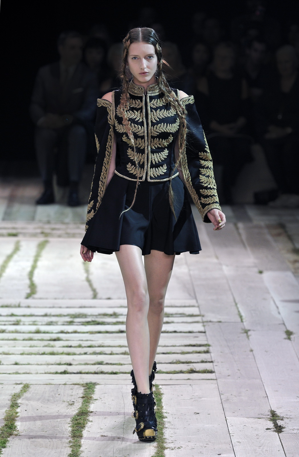 Alexander McQueen 11Ůb DƬ