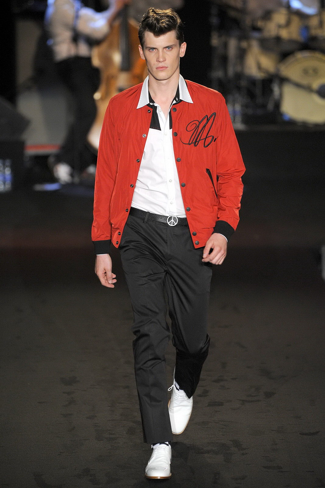 Moschino 2012bDƬ