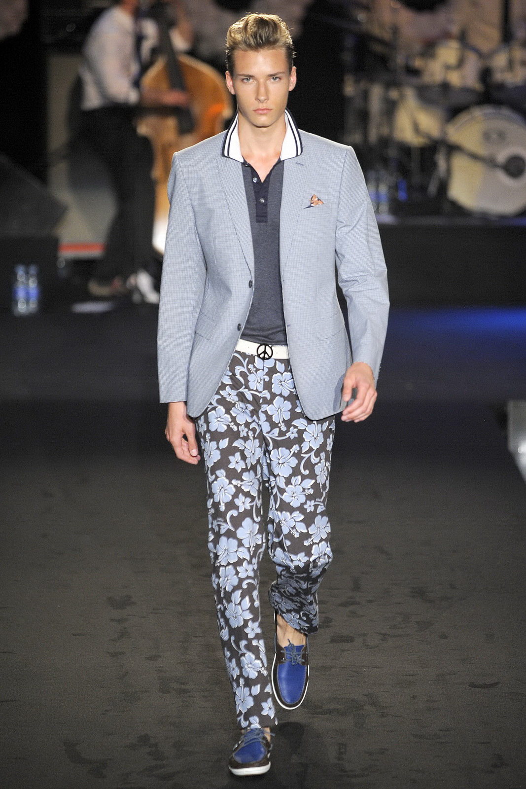 Moschino 2012bDƬ