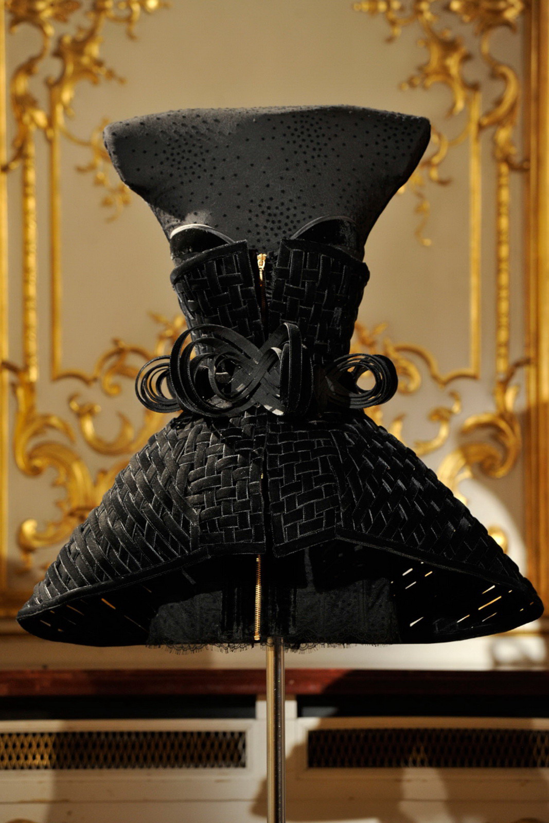 House of Worth 2011ﶬ߼(j) DƬ