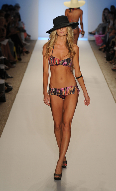 Zingara  2012~ӾbDƬ