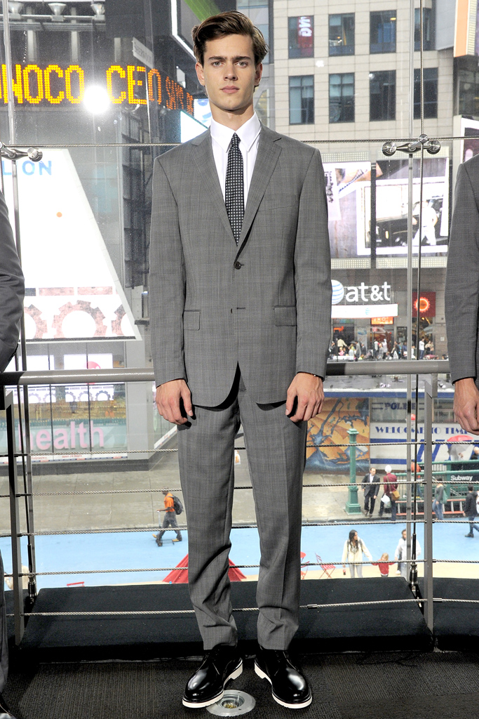 DKNY 2012ĳ¸DƬ