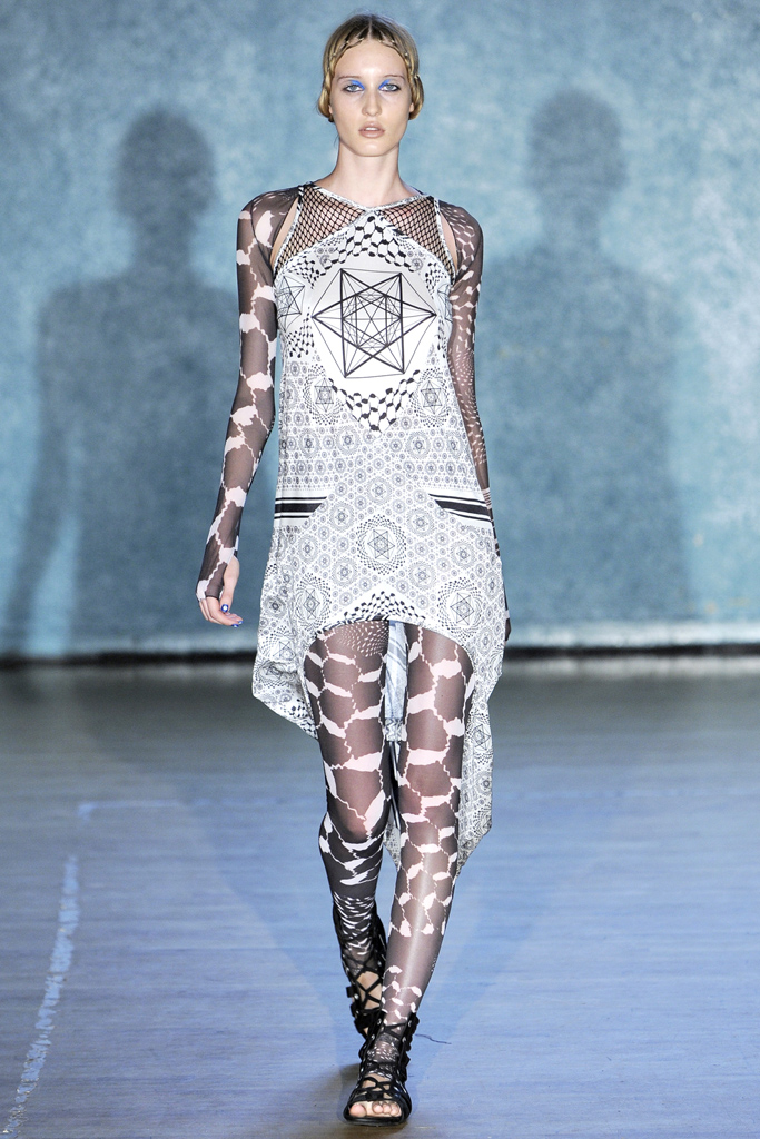 Threeasfour 2012DƬ
