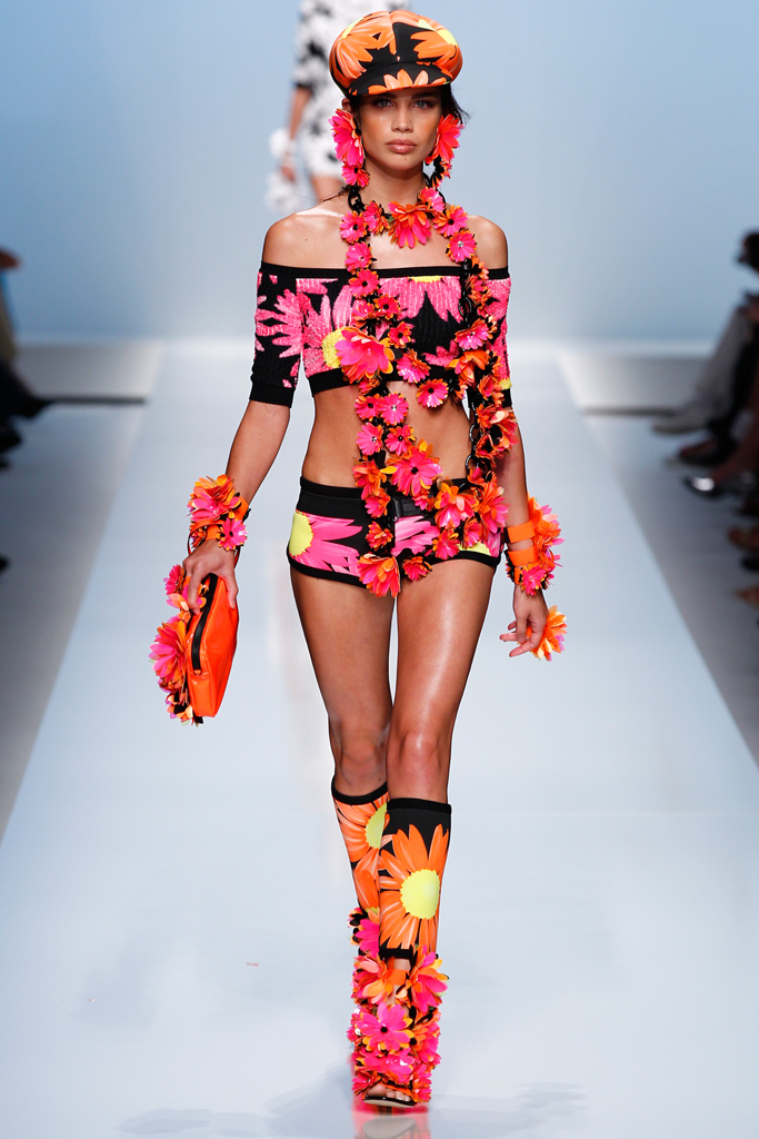 Blumarine 2012DƬ