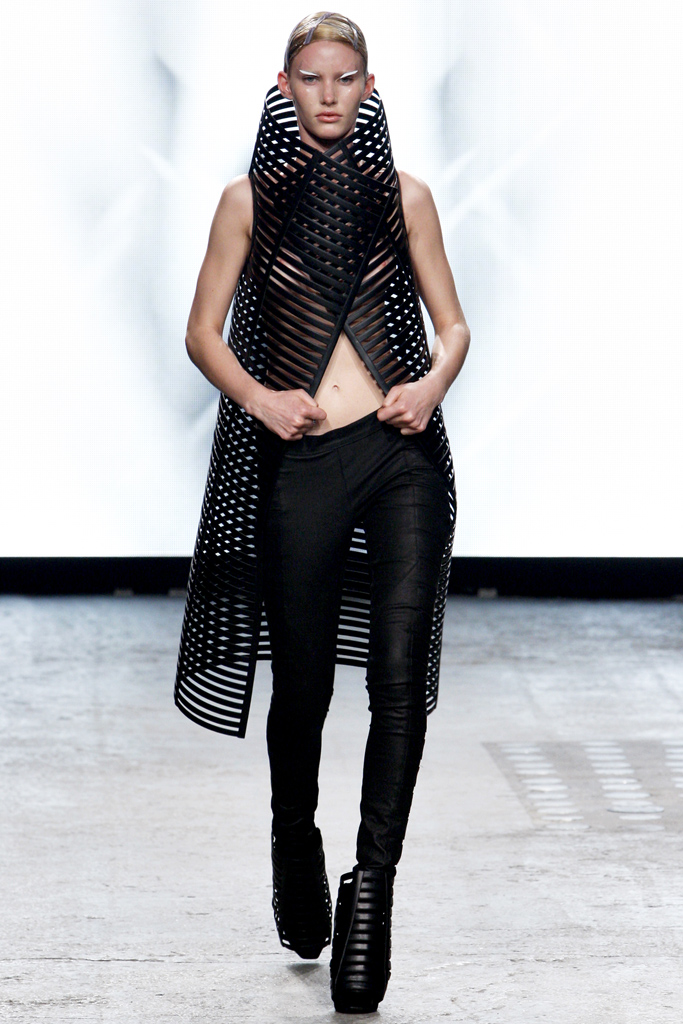 Gareth Pugh 2012(chng)DƬ