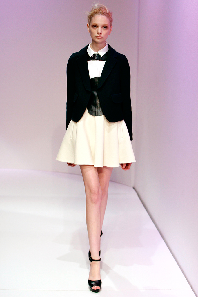 Carven 2012DƬ
