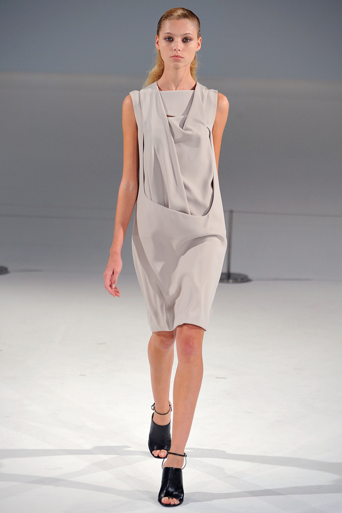 Chalayan 2012DƬ