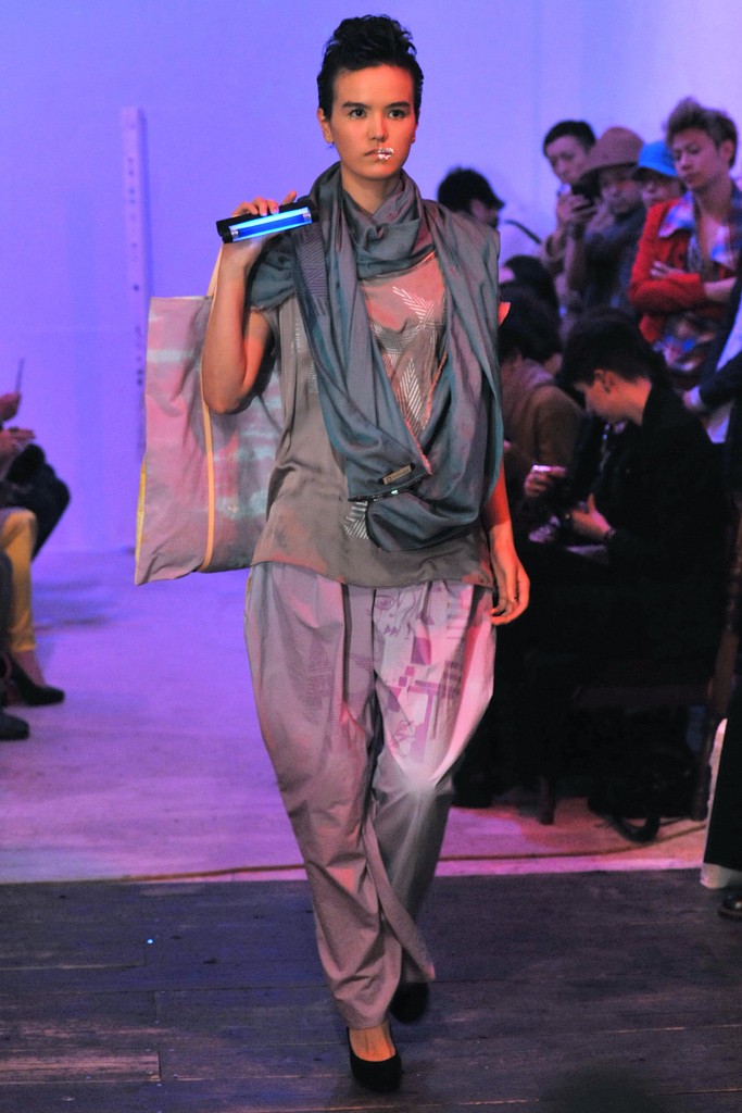 Etw. Vonneguet 2012 |DƬ