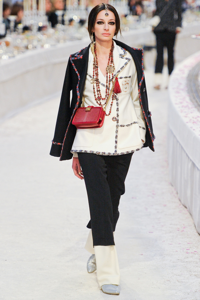 Chanel 2012ϵиDƬ