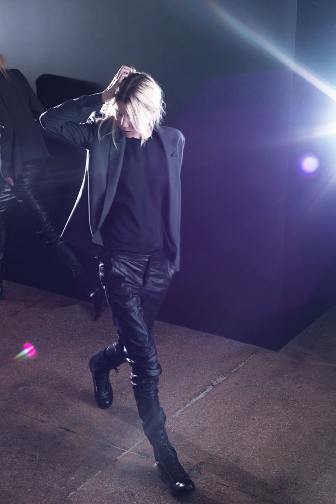 Theyskens Theory 2012ϵиDƬ