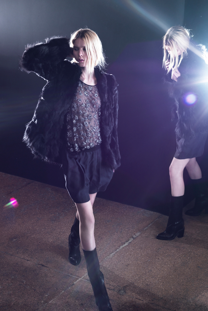 Theyskens Theory 2012ϵиDƬ