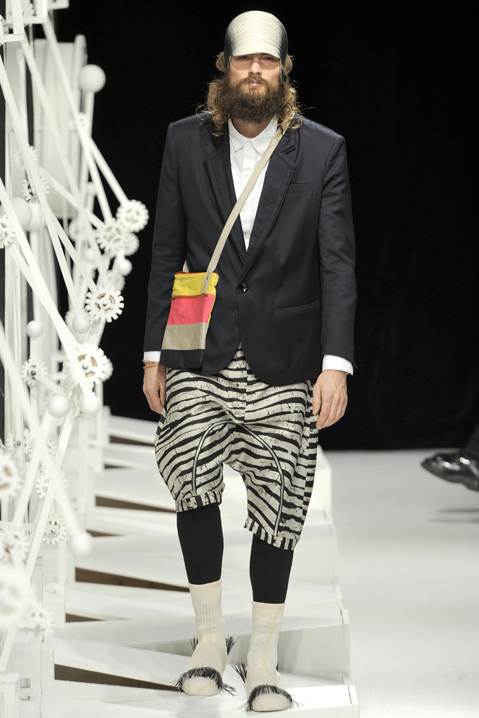 Henrik Vibskov 2012ﶬbDƬ