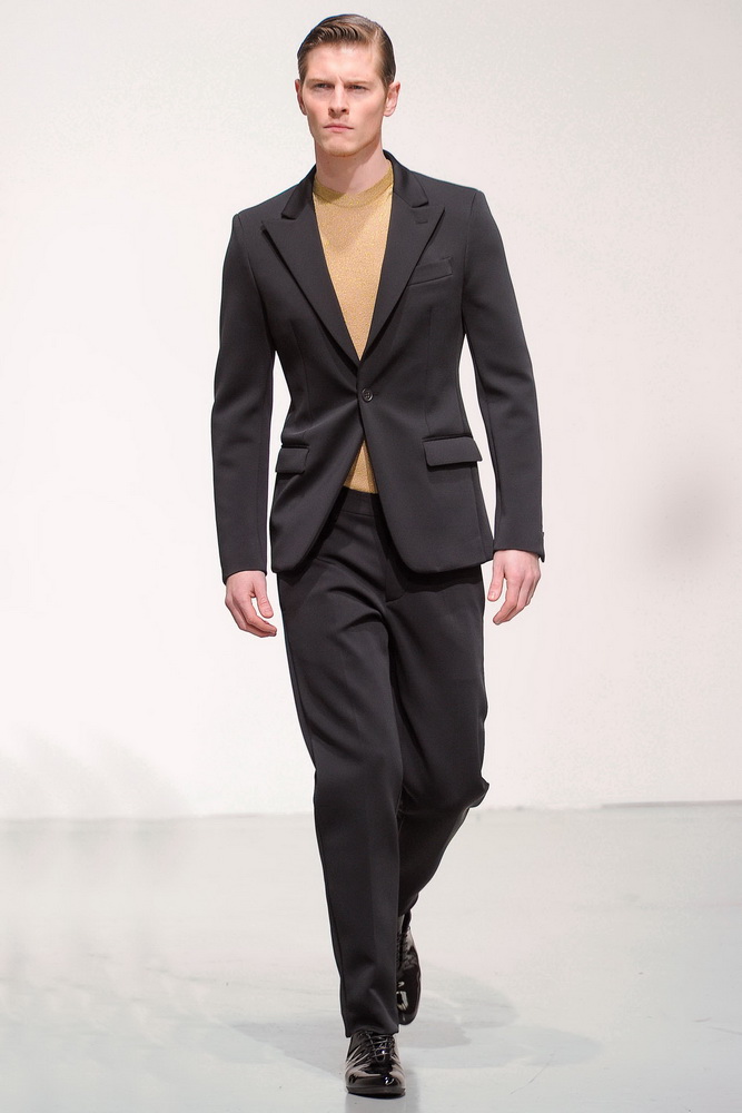 Dirk Bikkembergs 2012ﶬbDƬ