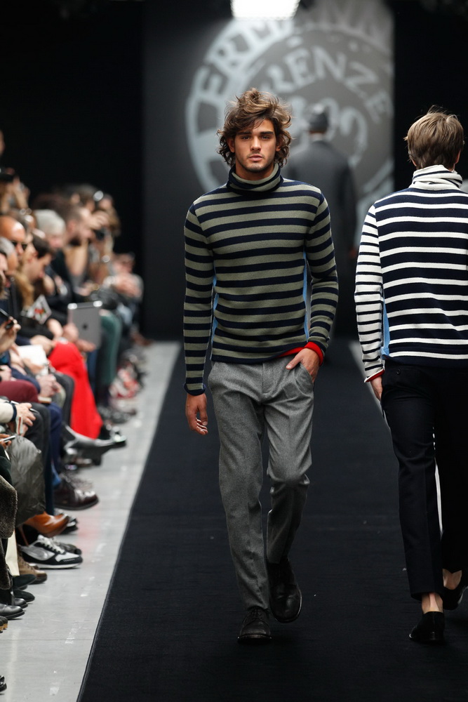 Ermanno Scervino 2012ﶬbDƬ