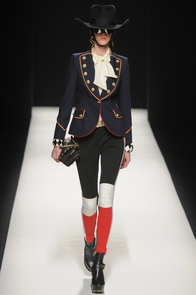 Moschino 2012ﶬ¸DƬ