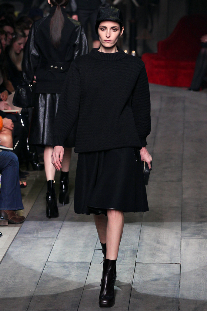 Loewe 2012ﶬϵиDƬ