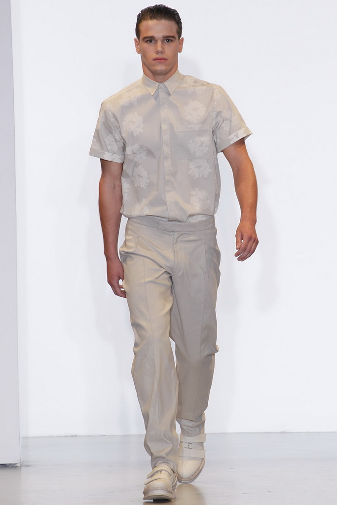 Calvin Klein 13bDƬ