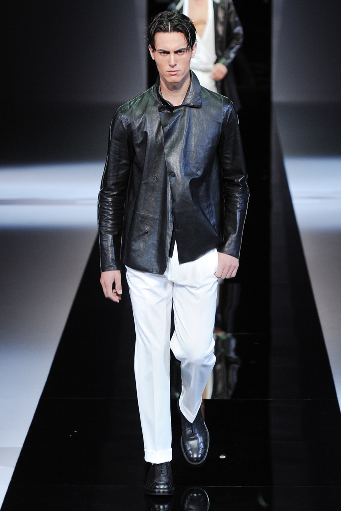 Emporio Armani 13bDƬ