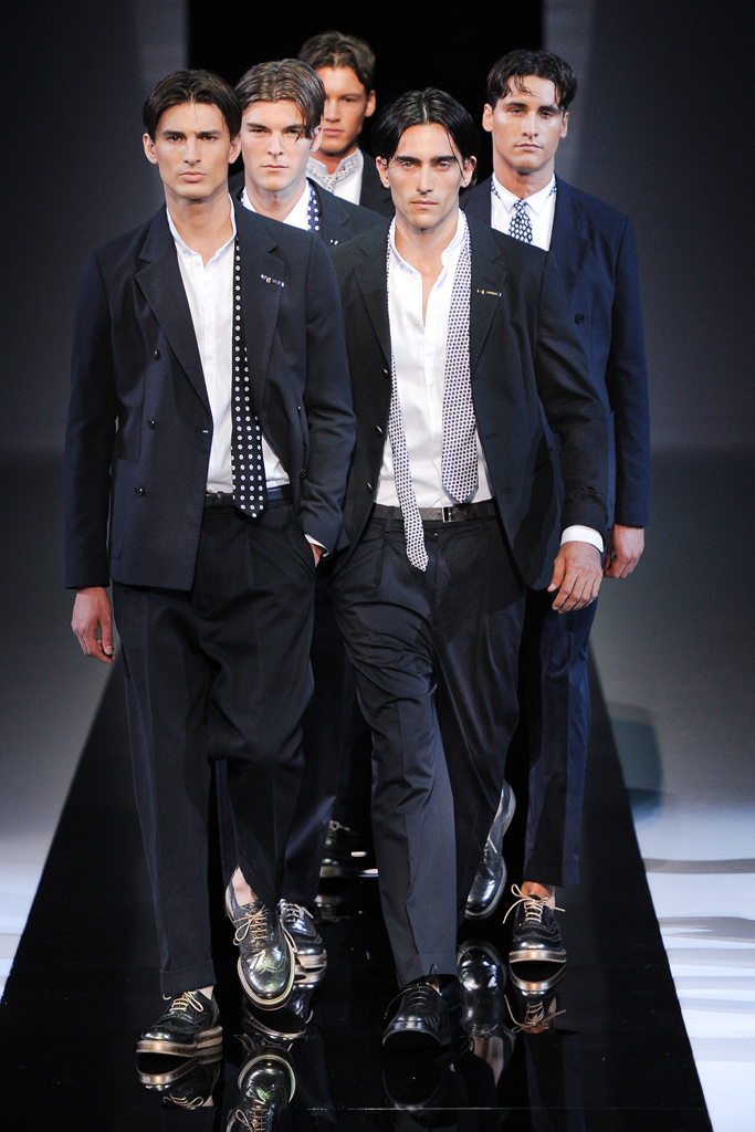Emporio Armani 13bDƬ