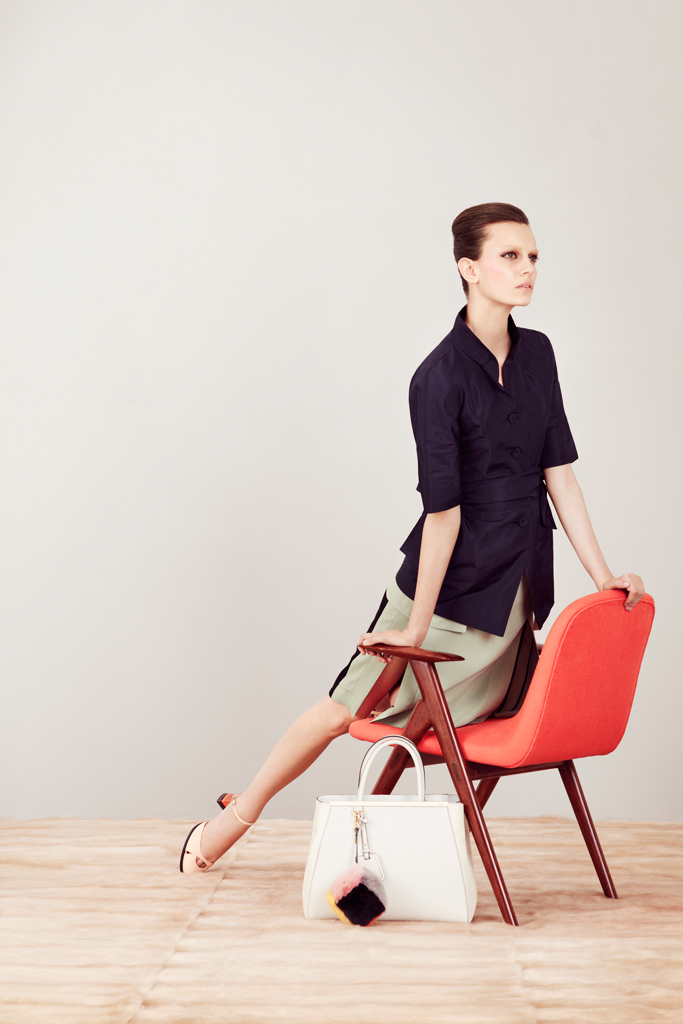 Fendi 13紺DƬ
