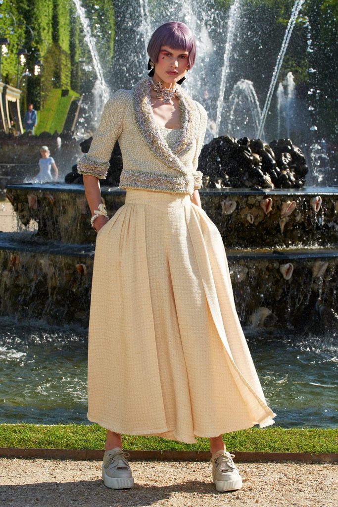 Chanel 13紺DƬ