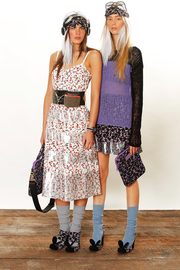 Marc by Marc Jacobs 13紺DƬ
