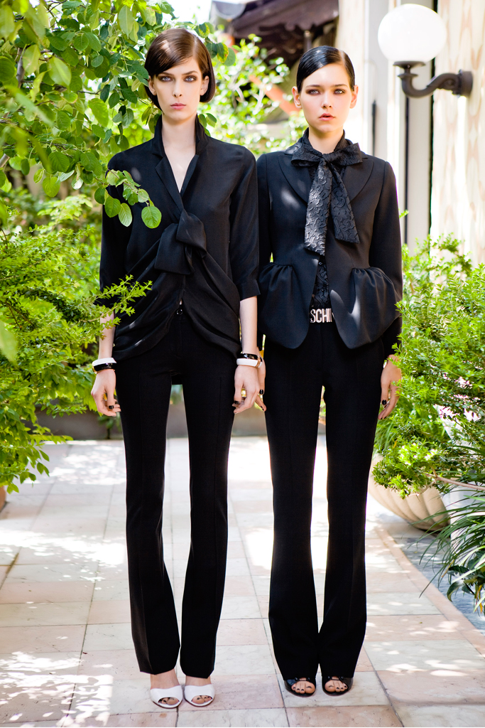 Moschino 13紺DƬ