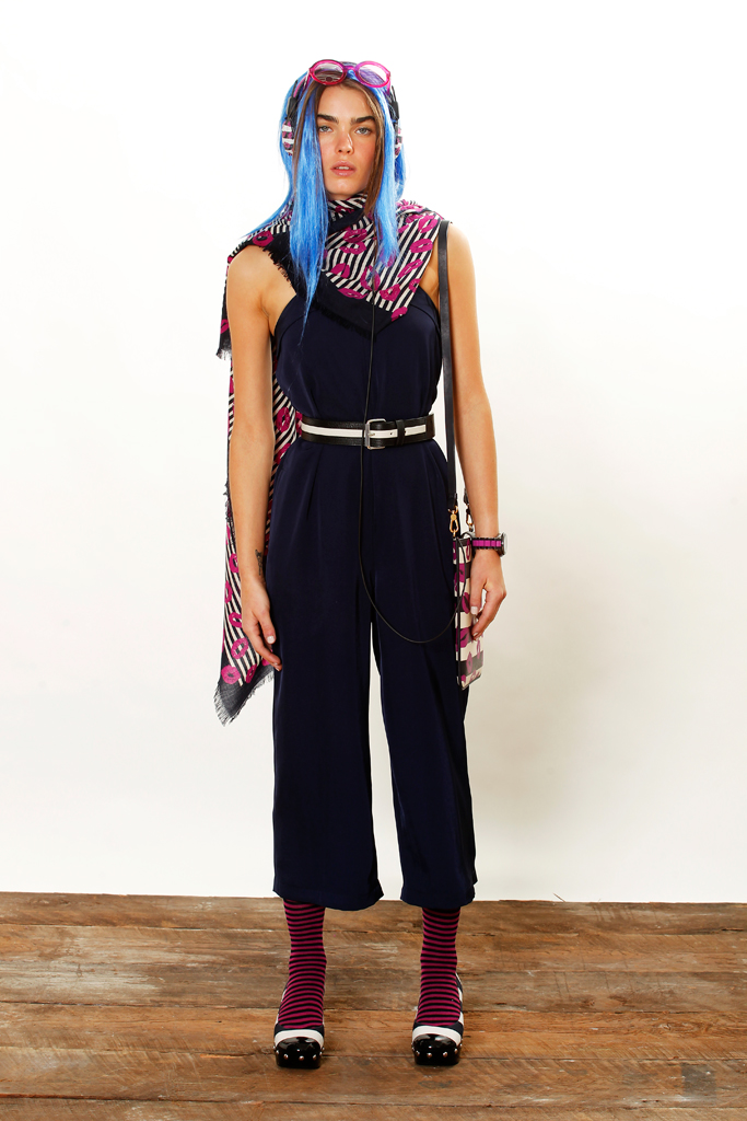 Marc by Marc Jacobs 13紺DƬ