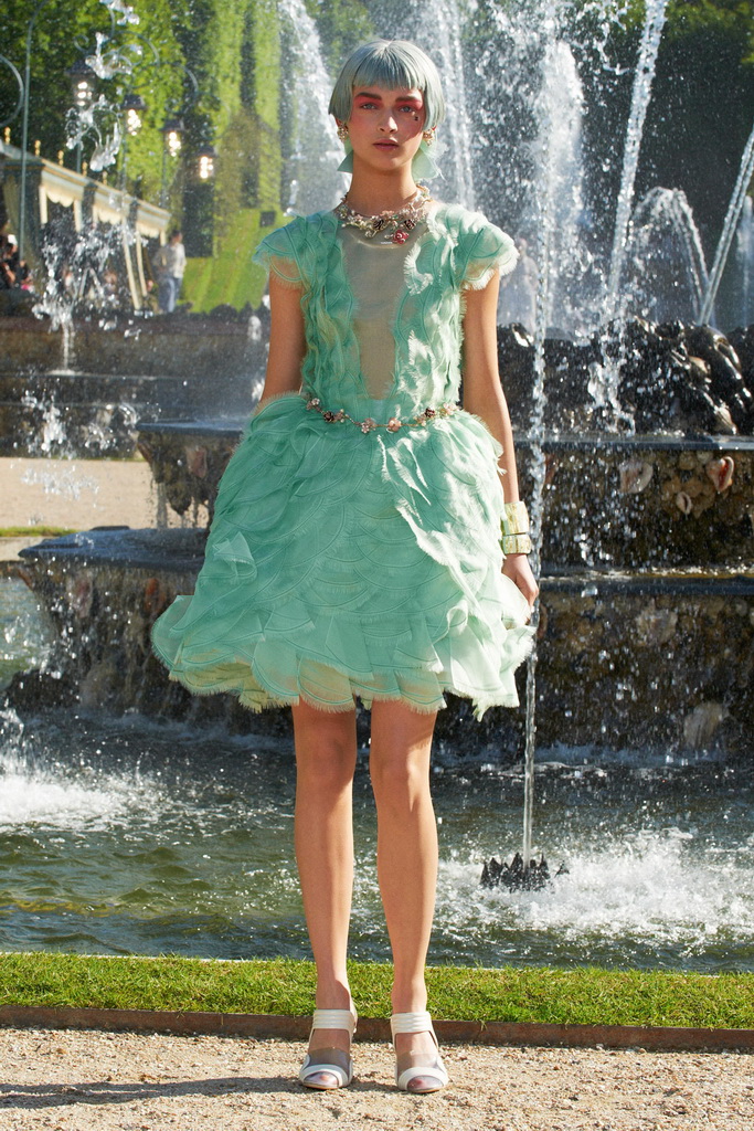 Chanel 13紺DƬ
