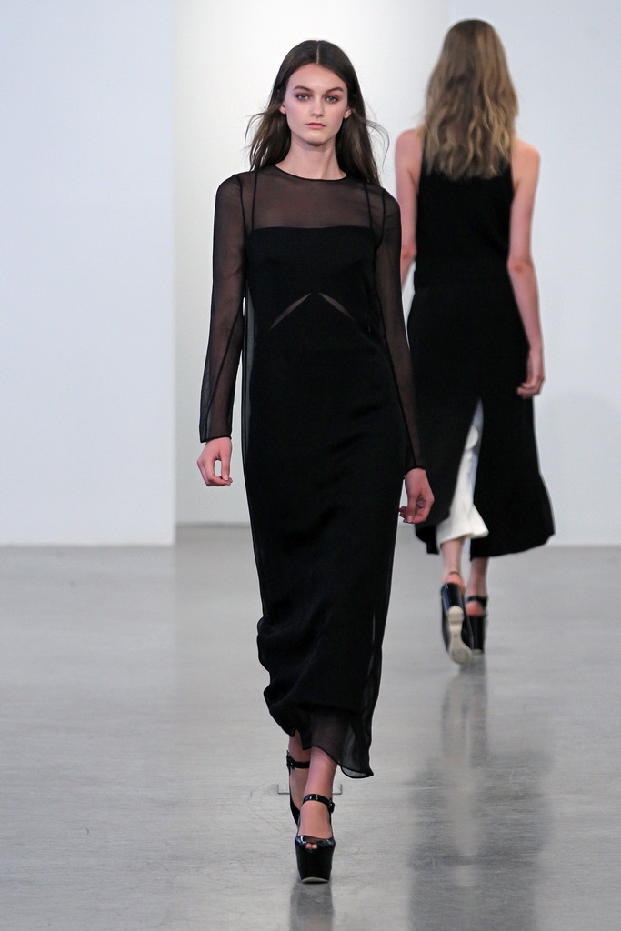 Calvin Klein 13紺DƬ