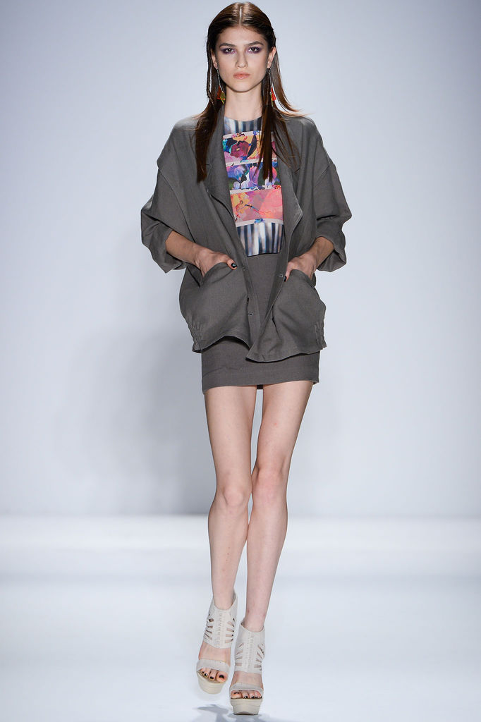 Nicole Miller 2013DƬ
