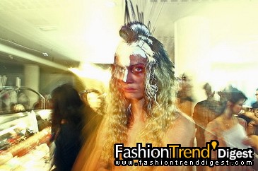 FTD-foto̽IJohn Galliano_(zhn)ʿ